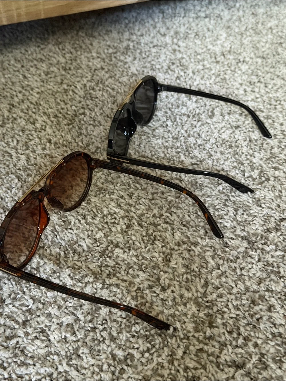 Tortoiseshell and Black Round Sunglasses Duo - Classic Look